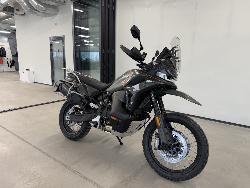CF Moto 1000 MT-X 2026 - Image 2