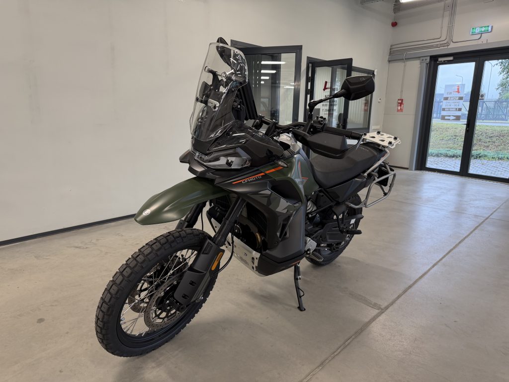 CF Moto 1000 MT-X 2026 - Image 4